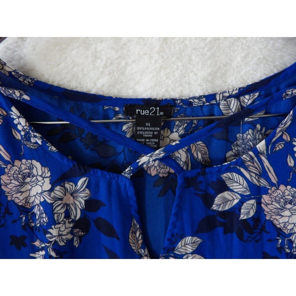 RUE21 Blue Floral Rolled Cuff Sleeve Loose Fit Blouse |‎ XL